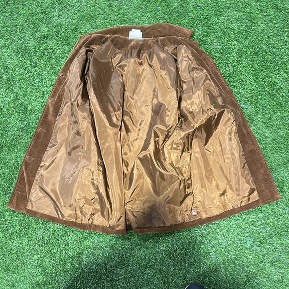 Ladies brown corduroy button up jacket. - Picture 3 of 6